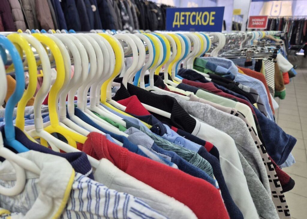 Один из наиболее крупных магазинов секонд-хенда в Бресте «Мегахенд» Яна Плотка  📷
