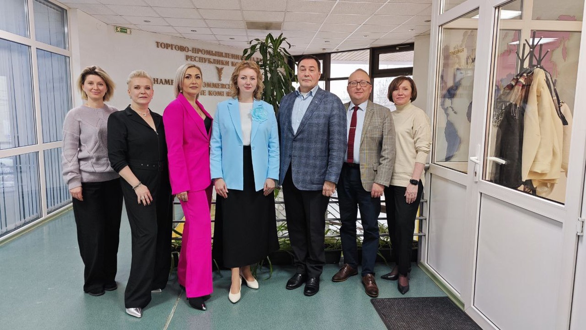 Нинель Морозова с президентом Торгово-промышленной палаты республики Коми Колмаковым Юрием Александровичем.