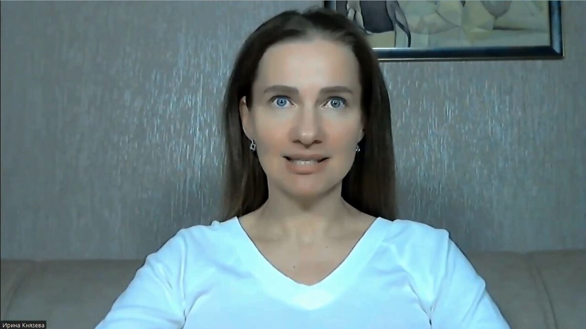 На фото автор Дзен-канала, Ирина Князева, карьерный консультант №1 по мнению ведущего отраслевого сервиса HRTIME.