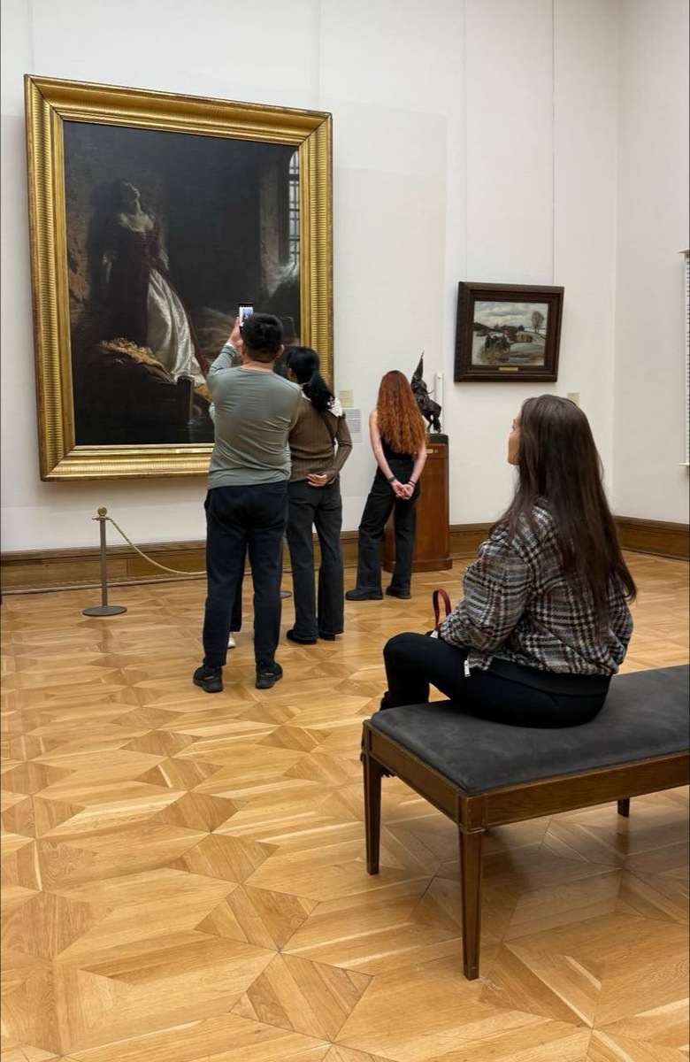 Листайте вправо, чтобы увидеть больше изображений