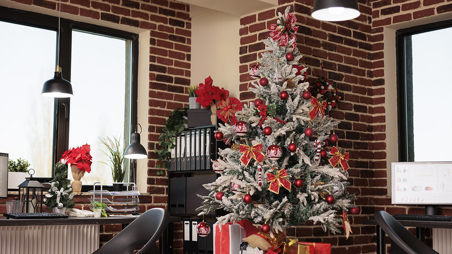     Источник здесь и далее: freepik.com (@DC Studio)