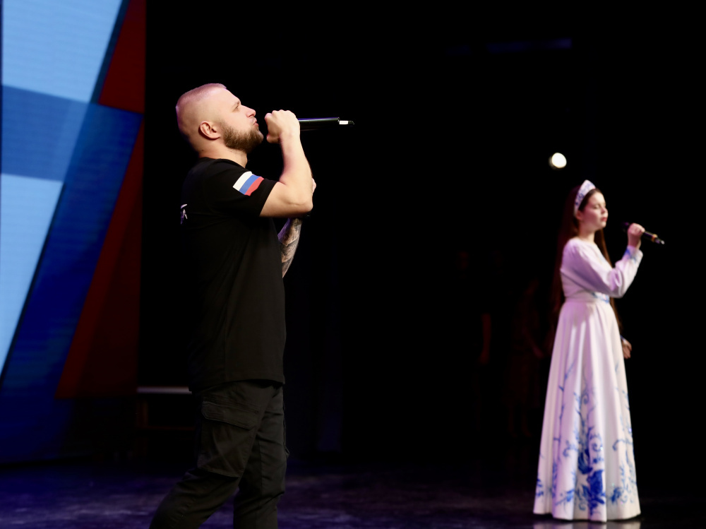    В Сургутском районе состоялся концерт в поддержку военнослужащих в зоне СВО