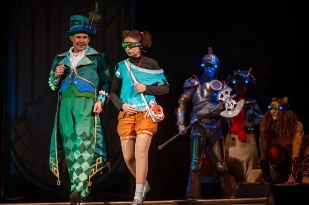    Умерший в 41 год актер Казаков за месяц до смерти сыграл волшебника Гудвина