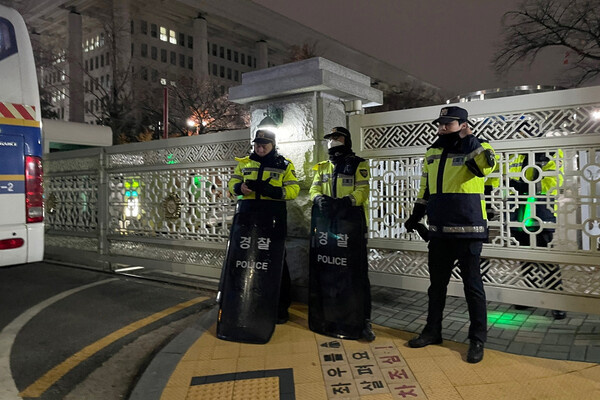 Полиция в центре Сеула, Южная Корея, 3 декабря 2024 года / Yonhap/Reuters   📷