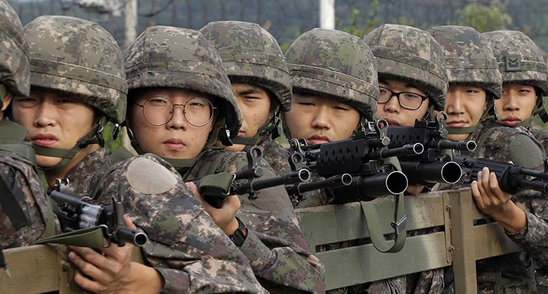  Это кажется сном. Армия южан блокирует законно избранный парламент. Фото Рёнхап.