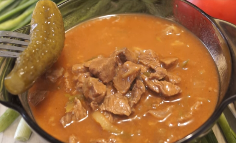 Гуляш готовлю только так и никак иначе: с нежным вкусом и тонким ароматом. Ужин без хлопот