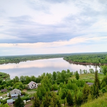 Река и облака