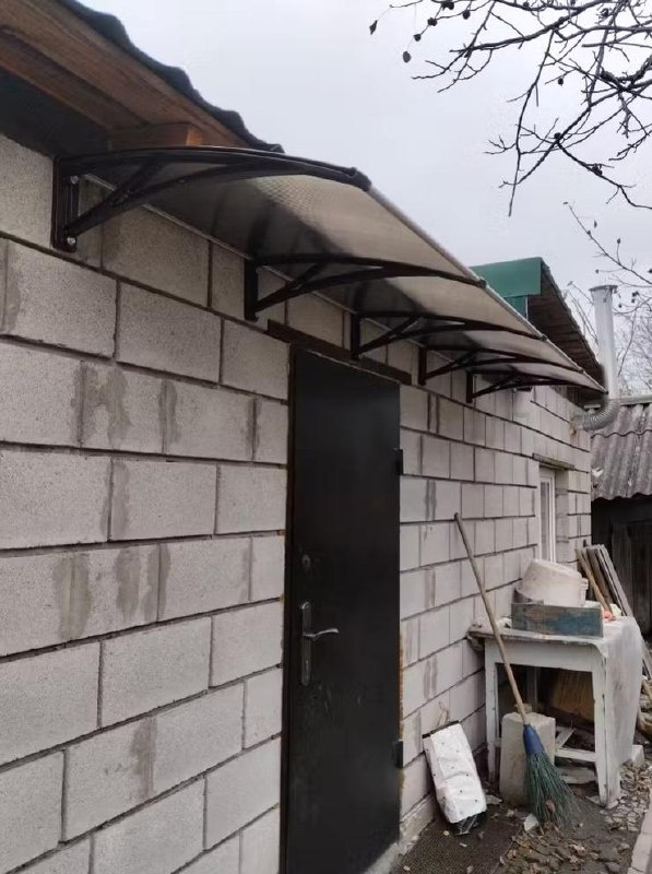 Фотографии от покупателей козырьков АЛМАРТА