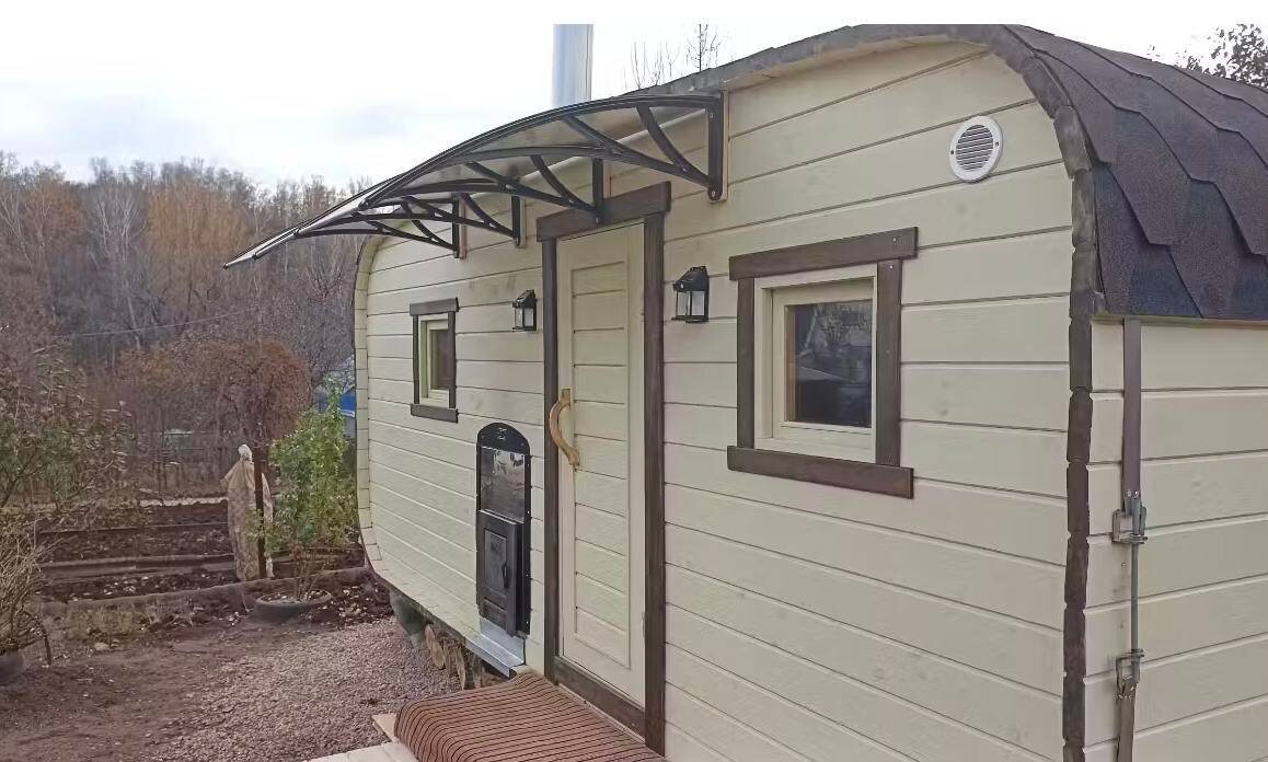 На фотографии видно применение закладной под "пятку" кронштейна