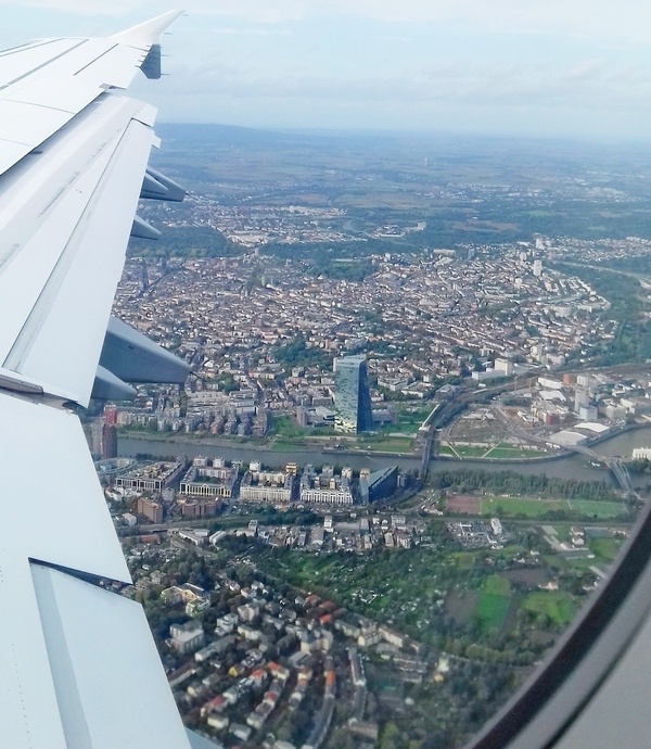 Под крылом самолёта... /фото из личного архива/
