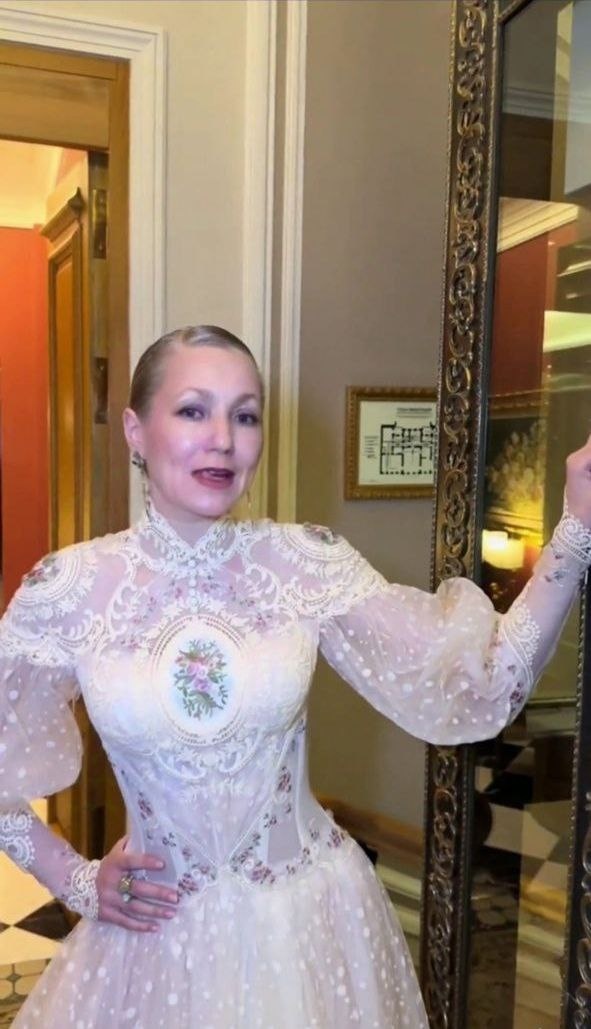 Красивое фото Галины Поповой абсолютно бесплатно сделала нейросеть в крутом Телеграм-боте