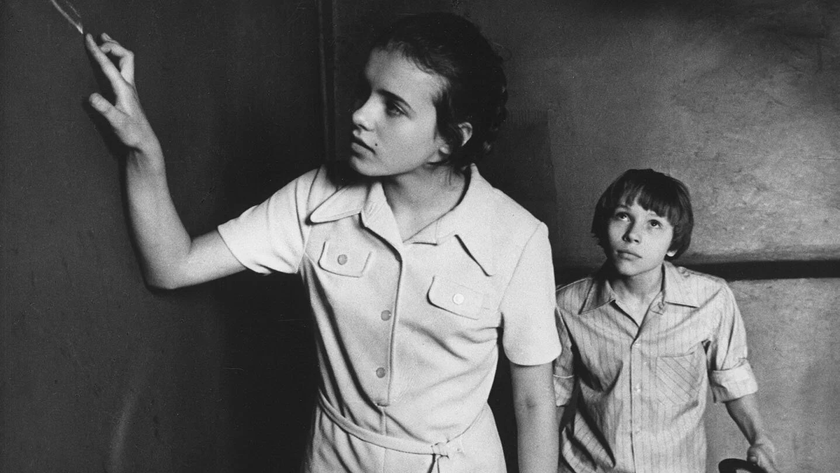 В роли Иры Елена Цыплакова