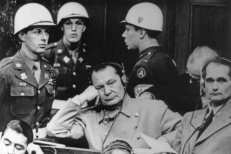 Герман Геринг — политический, государственный и военный деятель нацистской Германии, один из ближайших соратников и пособников Гитлера.
