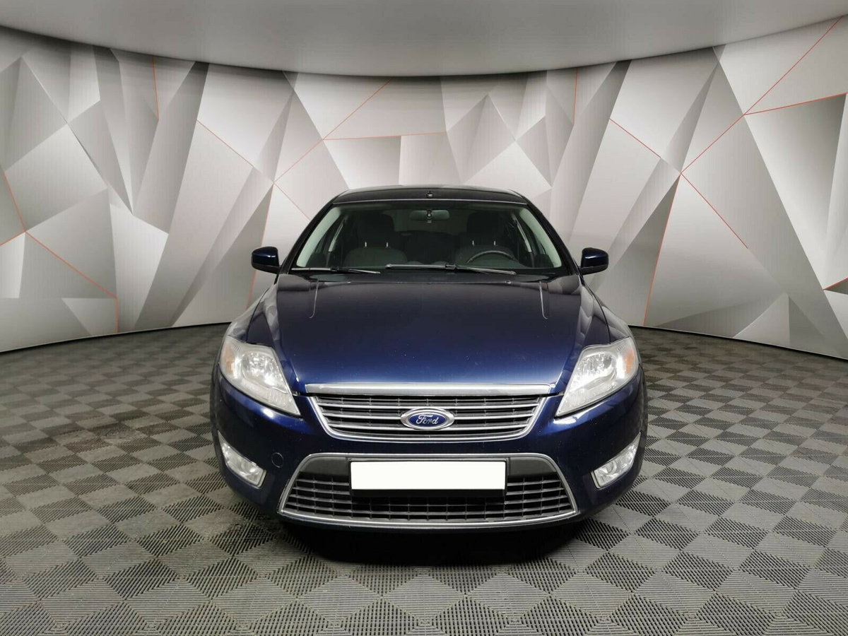 Двигатели- Бензиновые двигатели: 1.6L, 2.0L, 2.5L (Turbo). - Дизельные двигатели: 1.8L, 2.0L, 2.2L (TDCi).