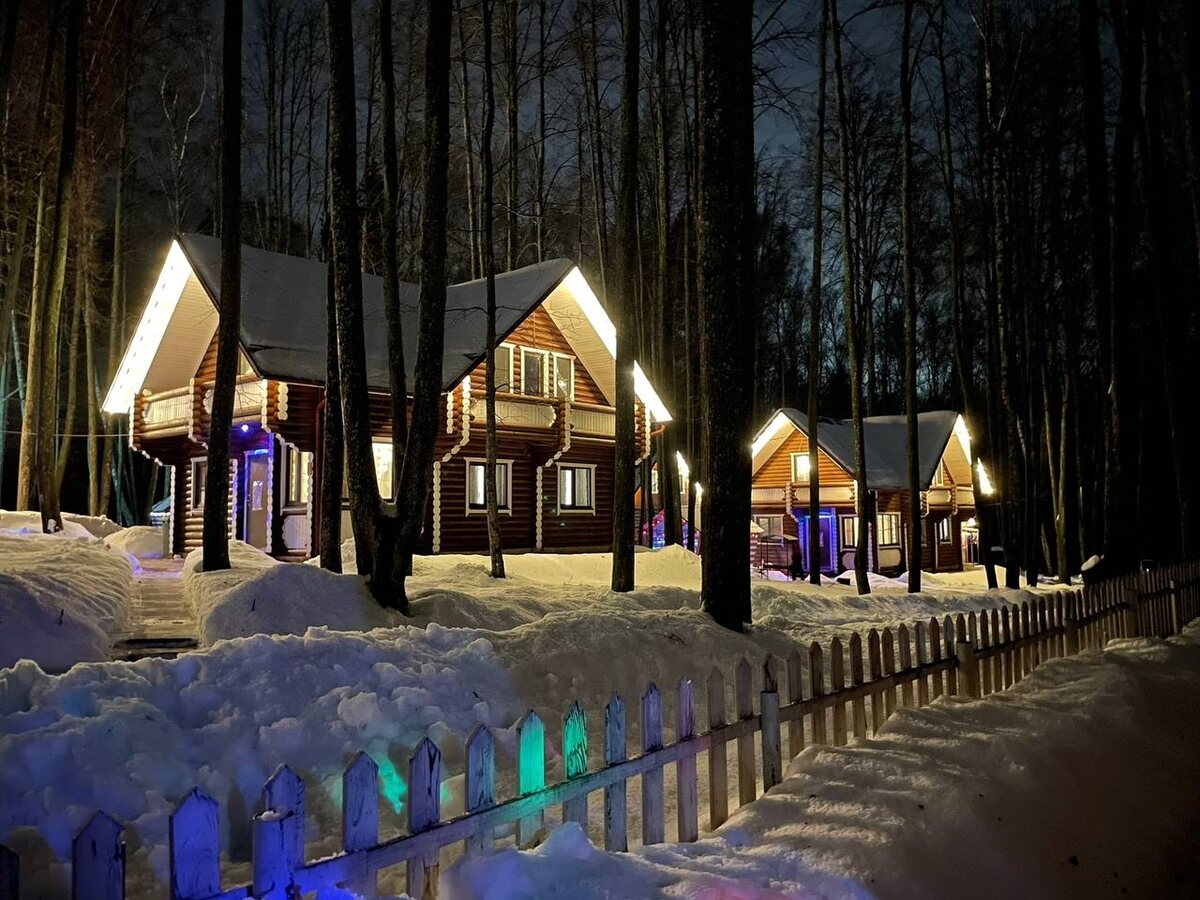 Зима. База отдыха Ильинский пляж