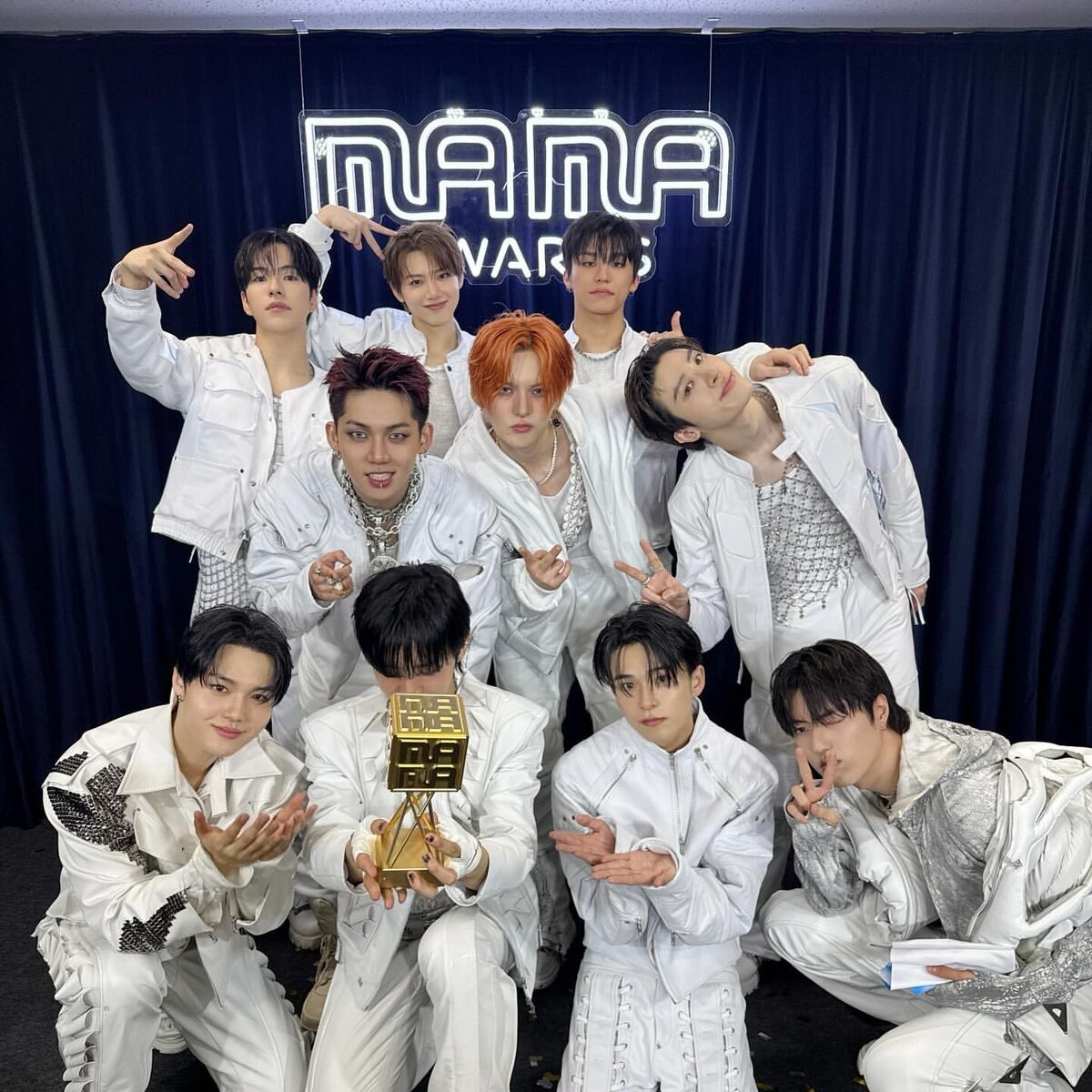    TREASUREСоцсети