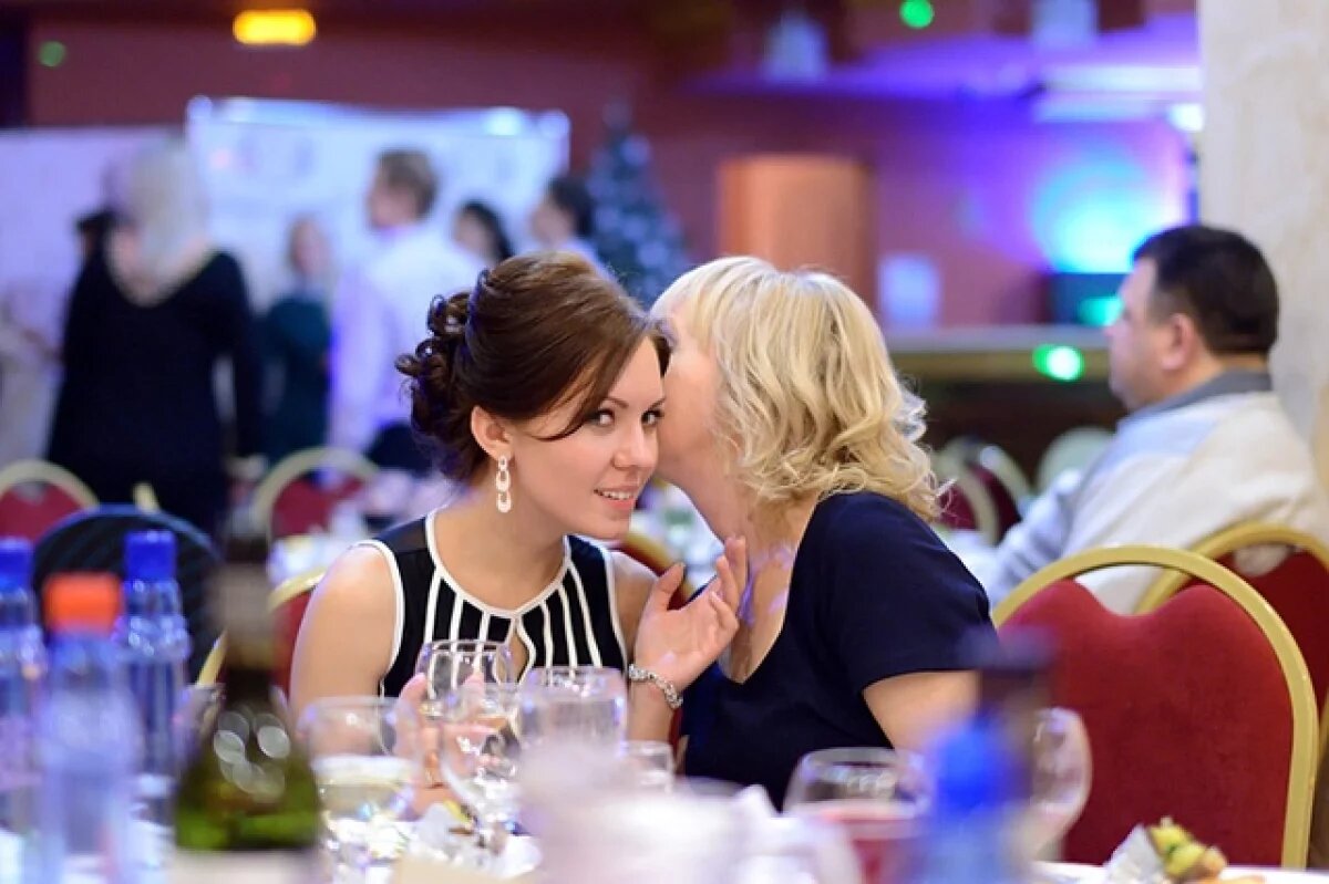    Босс денег пожалел.