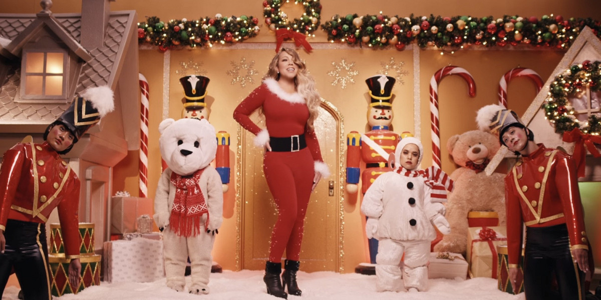 Кадр из клипа