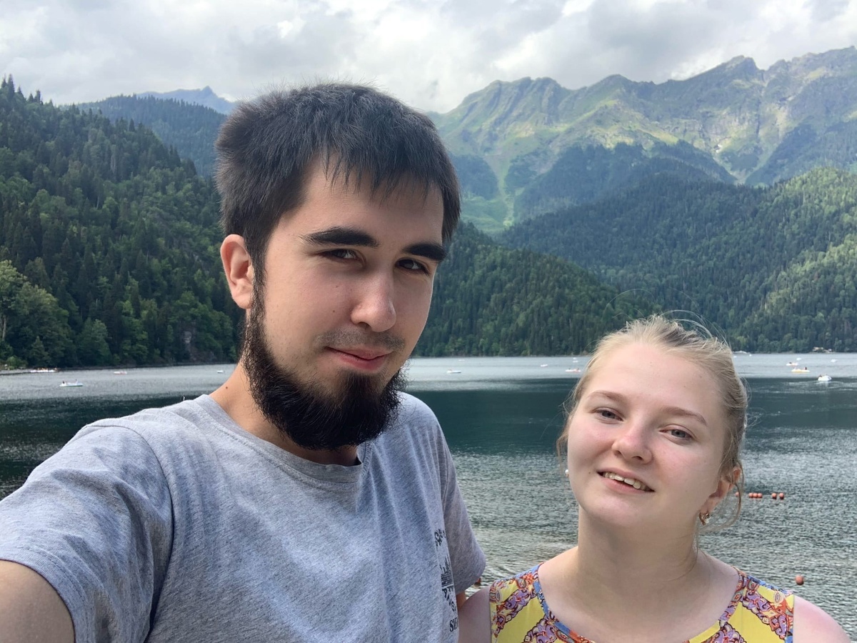 Был в Абхазии два раза в рамках экскурсии, но не оставался ночевать