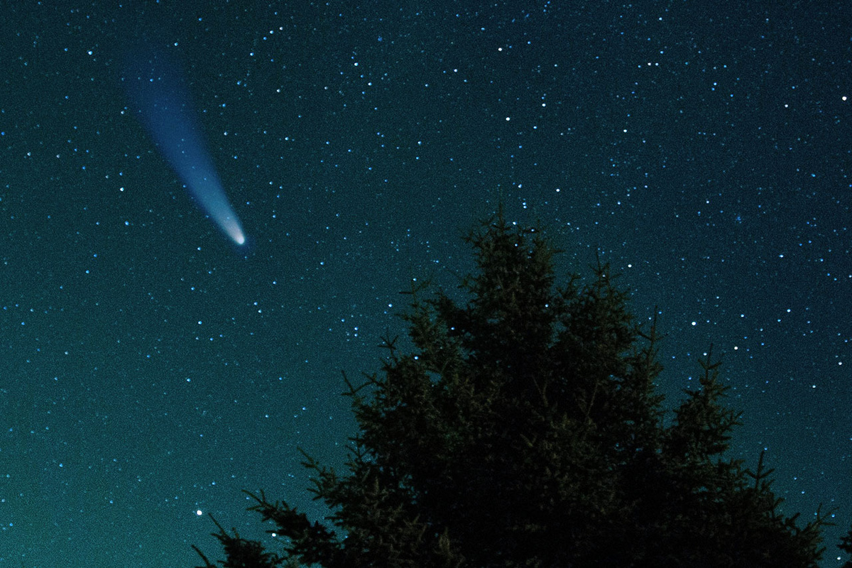 Жителям Якутии посчастливилось увидеть астероид.  Фото: unsplash.com