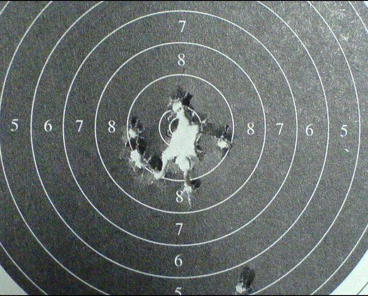 Тоже хорошая стрельба, но "пятак" тут явно лишний... Яндекс-фото