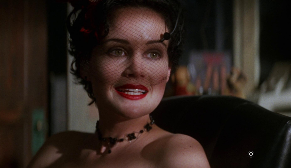 Кадр из фильма «Поцелуй Иуды» (1998)