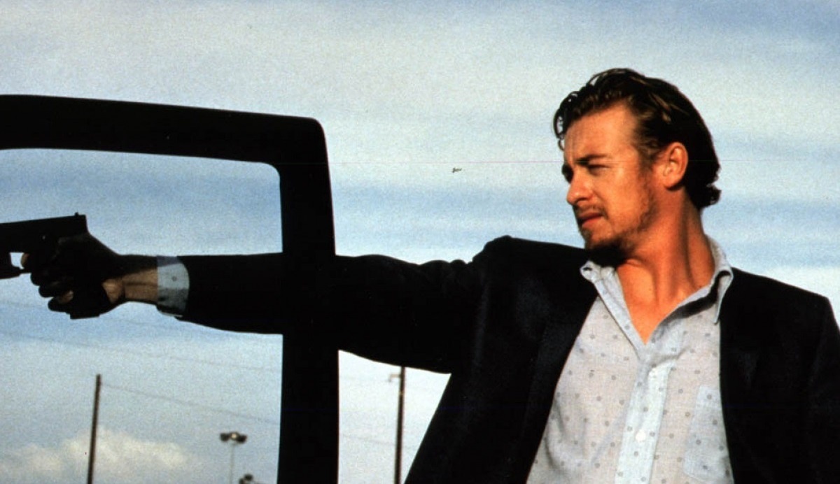 Кадр из фильма «Поцелуй Иуды» (1998)