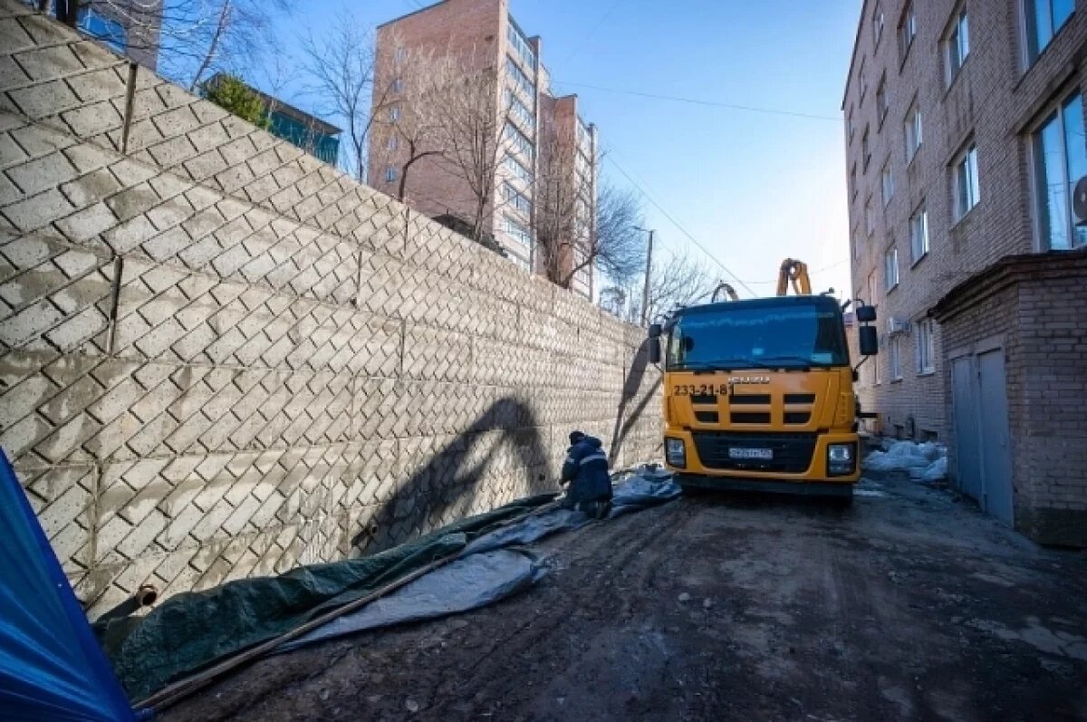    Во Владивостоке завершают работы по ремонту подпорной стены на Спиридонова