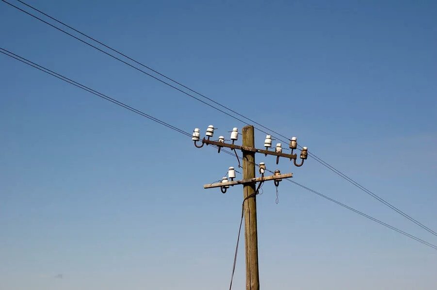 Фото взято из открытых источников, потому что нейросеть не понимает, зачем ей это генерировать и нагло отказывается