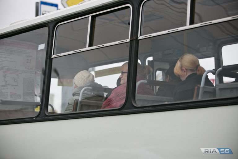    В Оренбурге водитель автобуса 79Н обматерил пенсионерок и пытался их высадить Белов Михаил Александрович