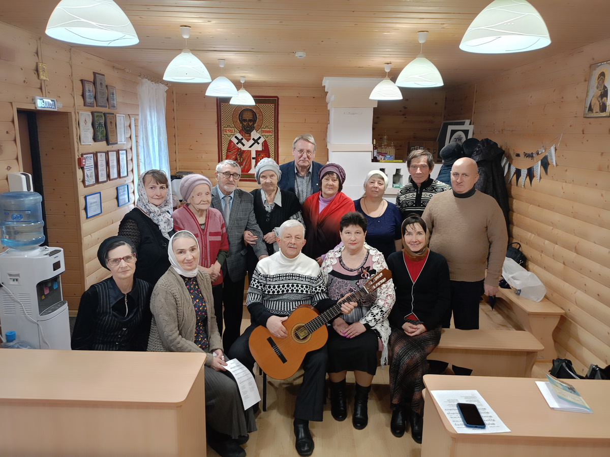 В дружном творческом ахунском кругу друзей 