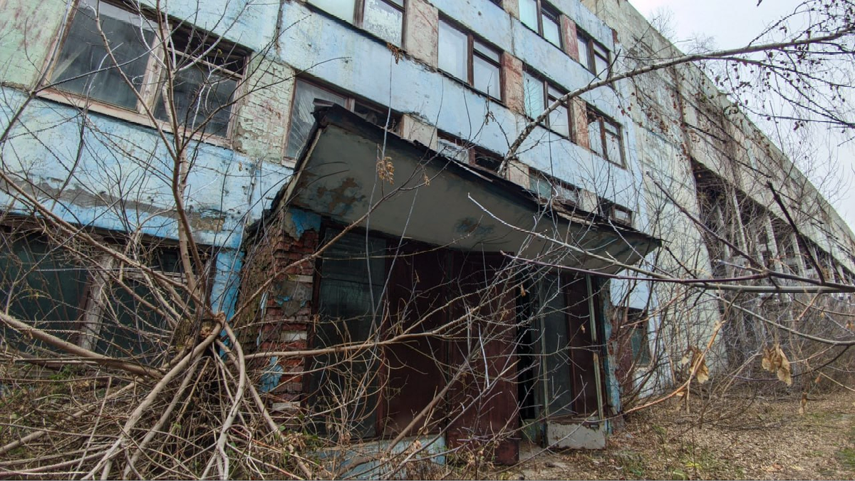 Цех СМС. Главный вход.