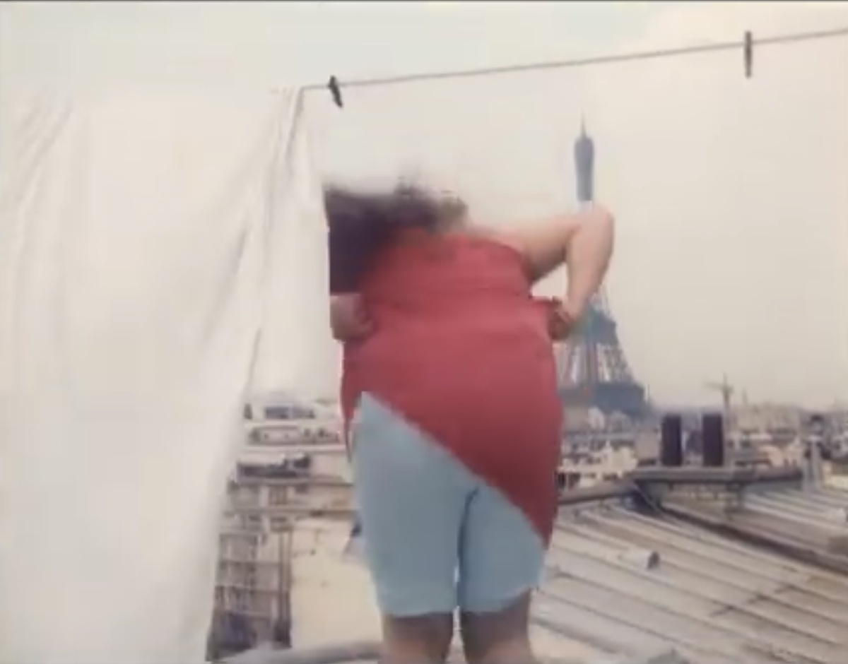 Кадр из фильма «окно в париж»