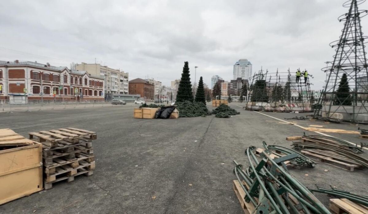     Украшение площади. Источник: samadm.ru Автор фото: Екатерина Савостина