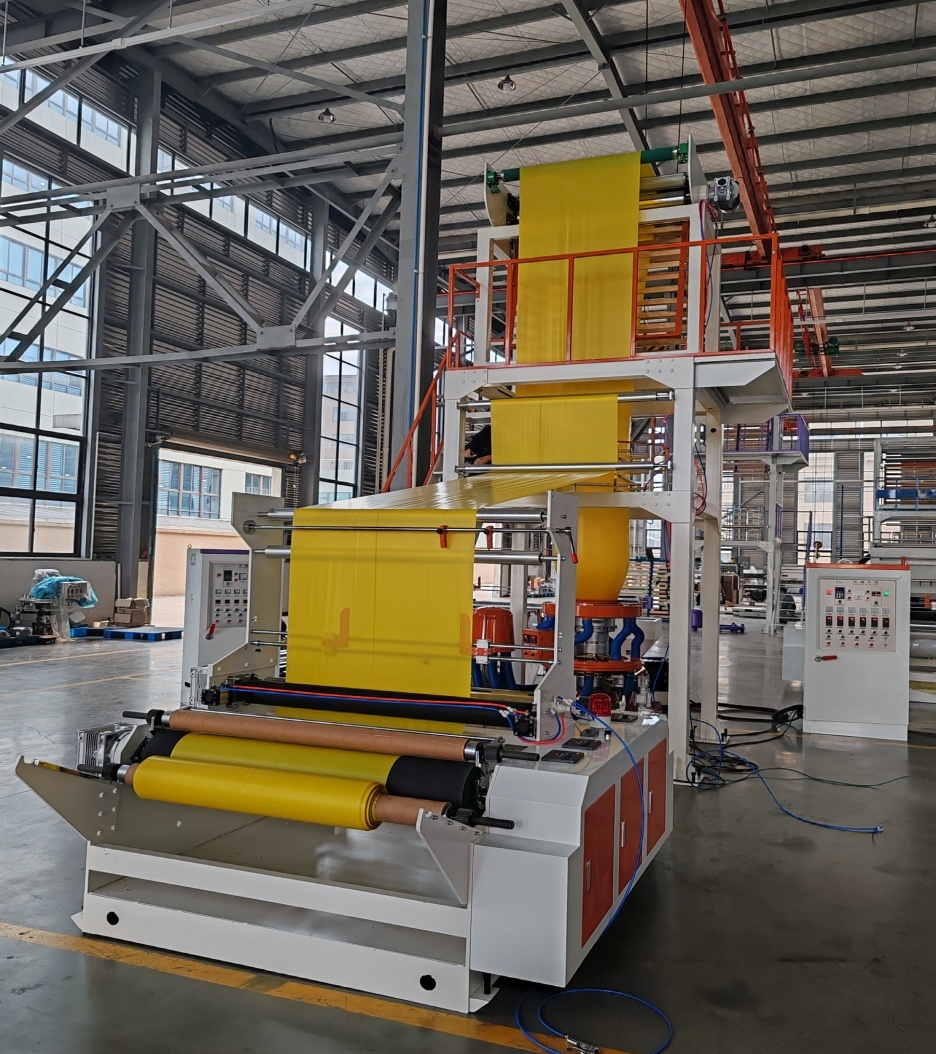 Выдувной экструдер