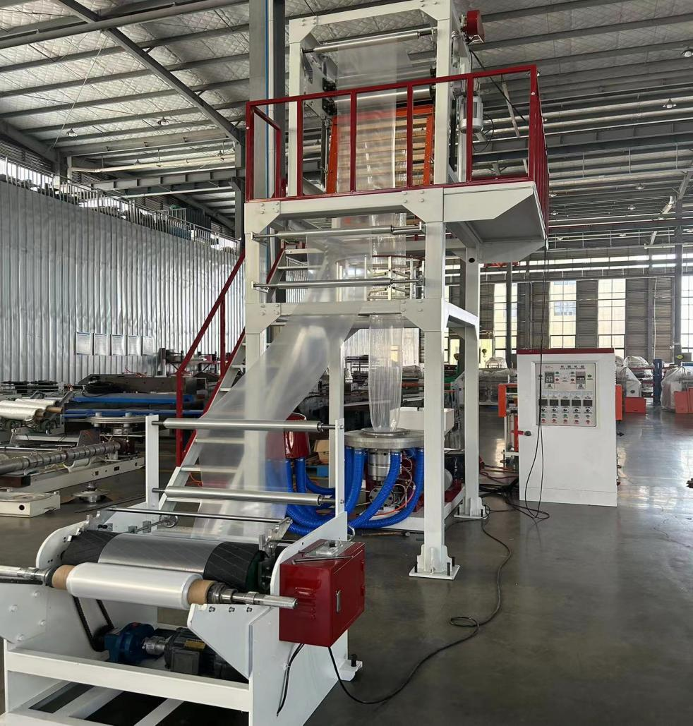 Выдувной экструдер