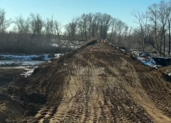    В Орске завершаются аварийно-восстановительные работы на дамбе Оренбуржье