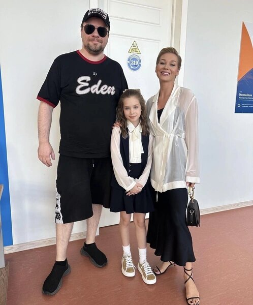 Кристина Асмус и Гарик Харламов и их дочь Настя / Фото: соцсети