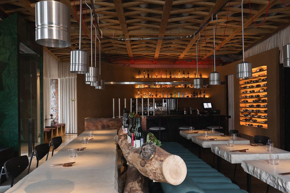 Интерьер ресторана Midsummer/Midsummer