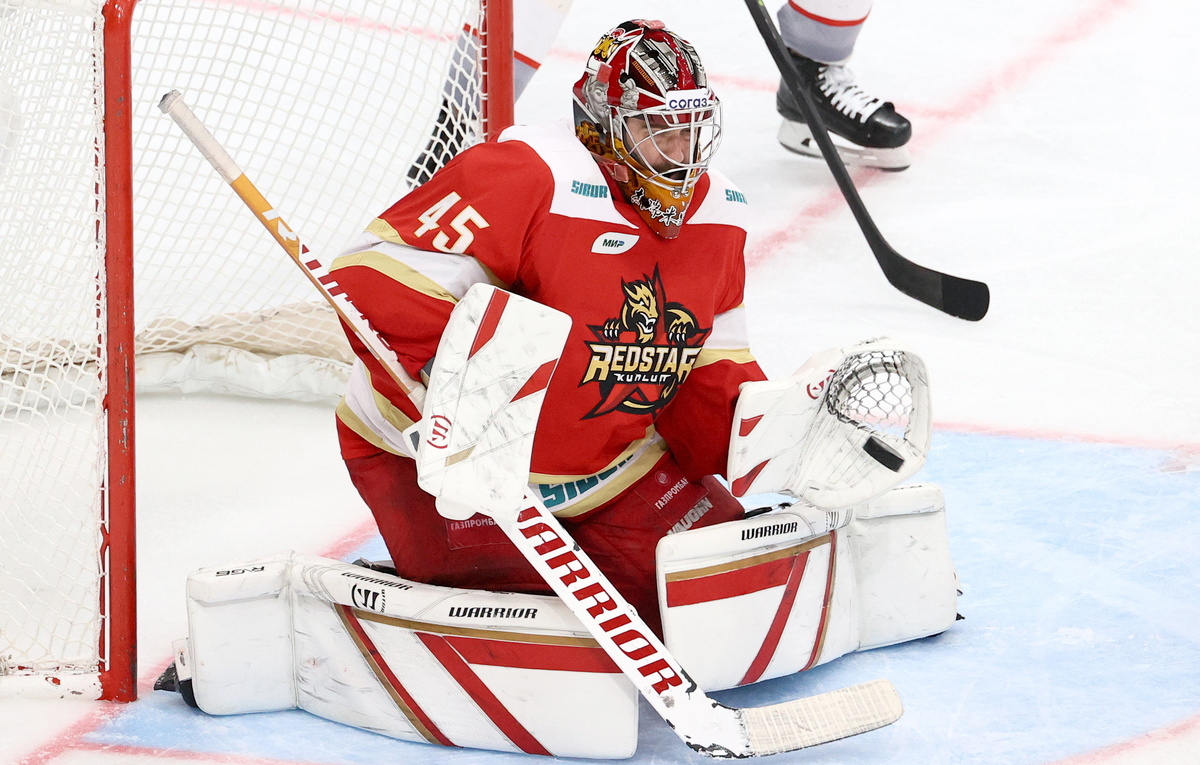    Вратарь "Куньлунь Ред Стар" Джереми Смит  Александр Щербак/ТАСС