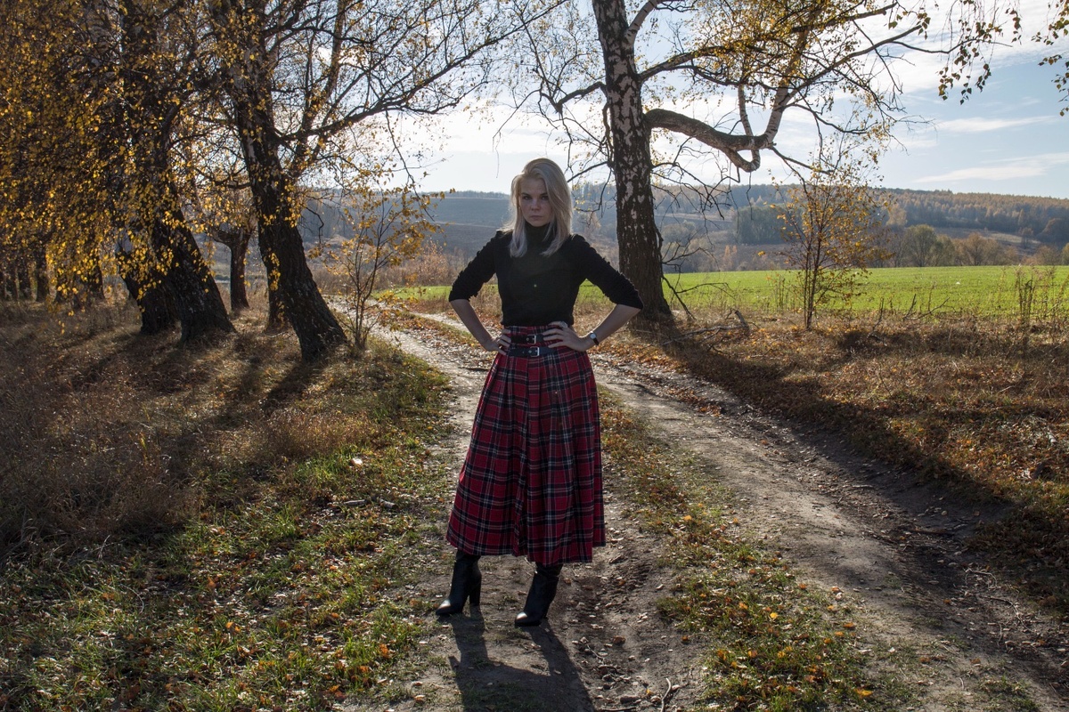 Паукообразные пальцы, сандалевидная щель на стопах, неправильный прикус, тонкая тянущаяся кожа, удвоение матки — это МАР, которые нашла у себя автор статьи. У нее синдром НДСТ, подтвержденный генетическим тестом. Который никак не мешает счастливо жить, работать, заниматься спортом и рожать детей.