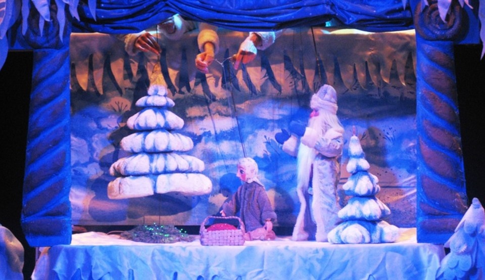    "Морозко". Фото с сайта Крымского театра кукол