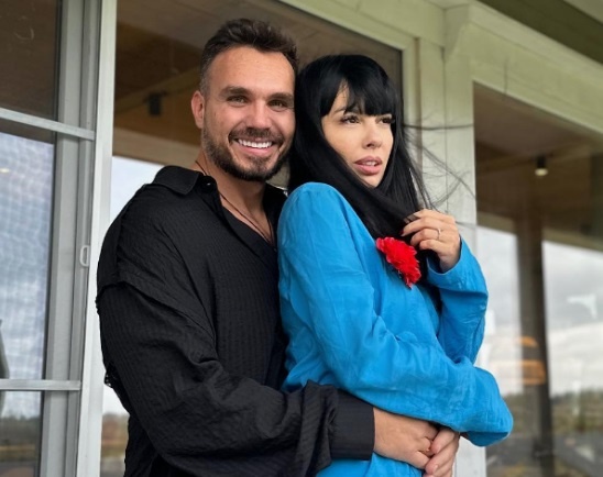 Алексей Смагажевский и Нелли Ермолаева (фото из Telegram)