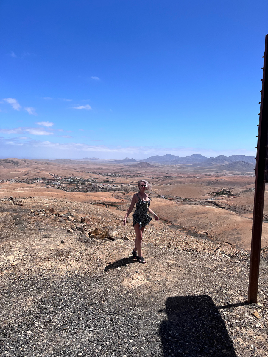 Фуэртэвентура в переводе значит «сильный ветер». Спасибо, мы заметили. 