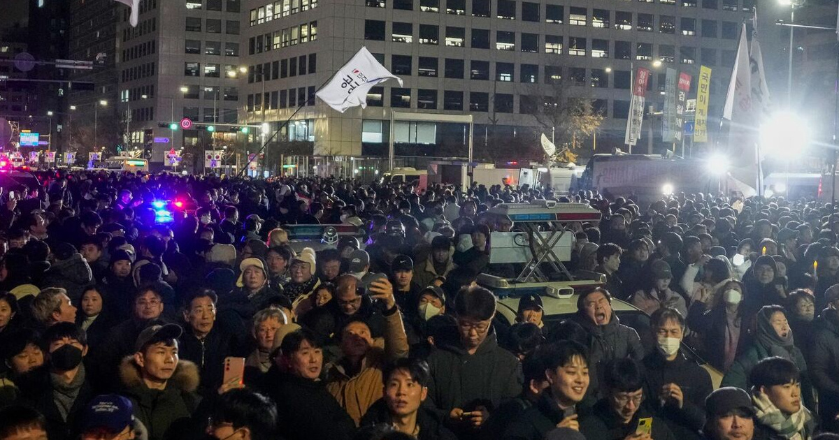 Митингующие в Сеуле