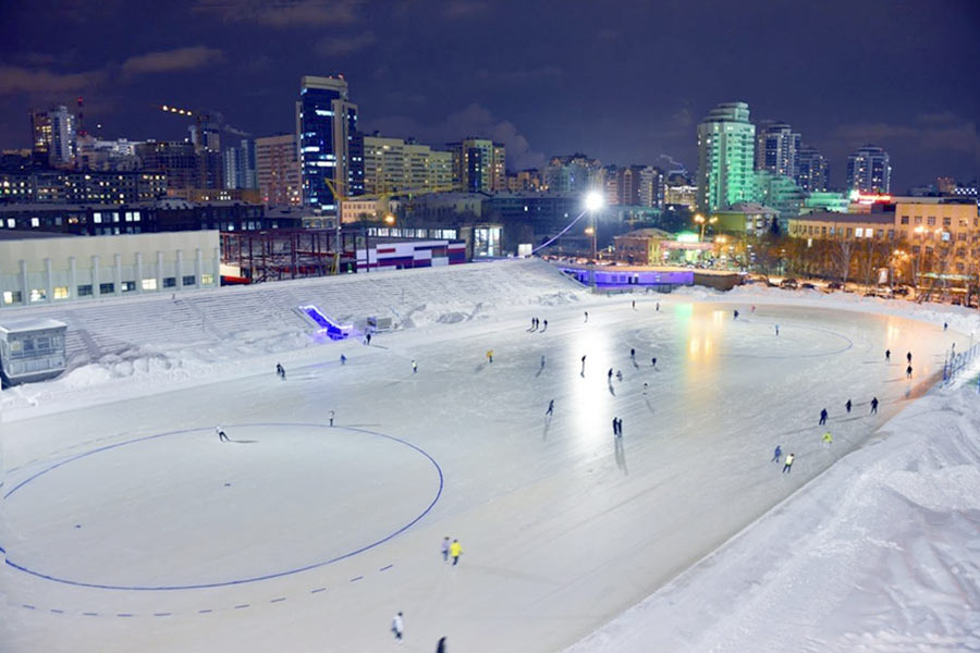 Источник фото: https://vse-na-katok.ru/ekaterinburg/otkrytyj-katok-junost-raspisanie-i-ceny-2/