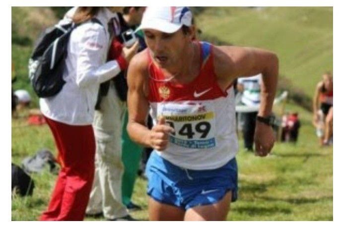 Олег Харитонов – мировой рекордсмен в беге на 100 миль во время одного из ультрамарафонов.