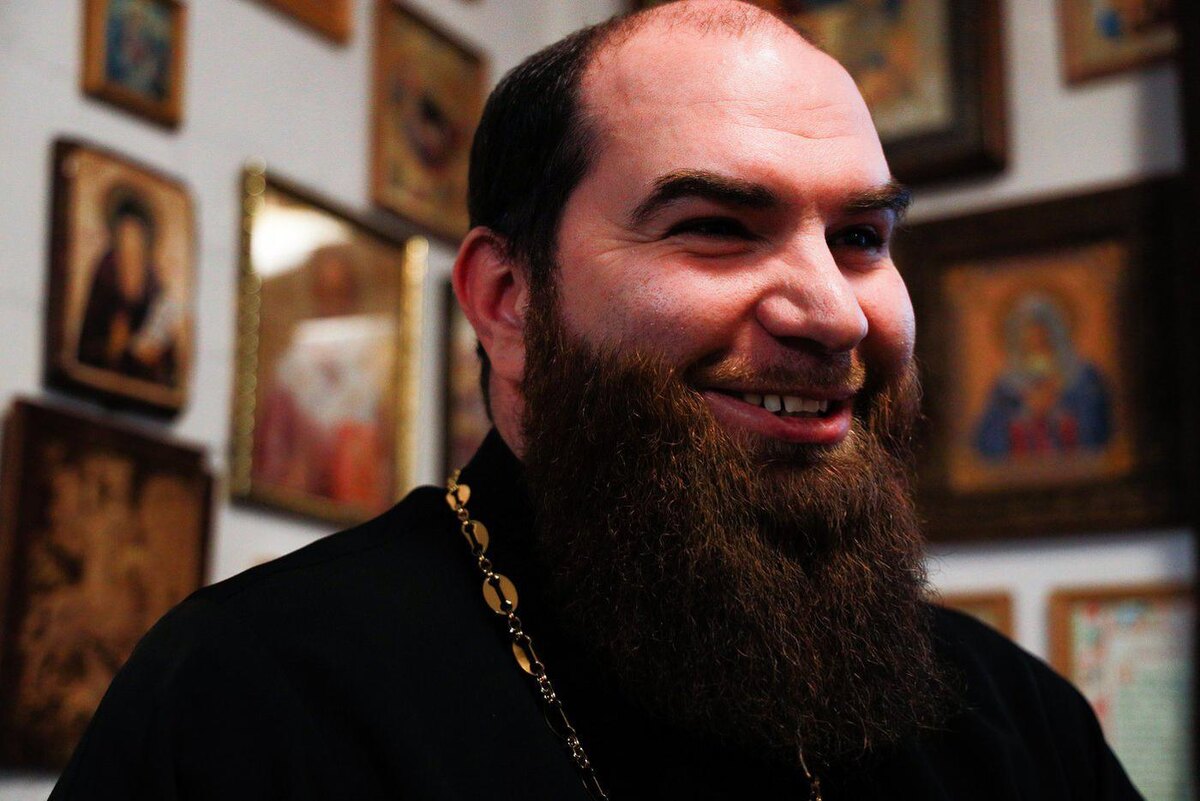 Евгений Лищенюк с темой наркотиков знаком не понаслышке – он жил в 90-е годы в Новокузнецке, где нюхать клей было модно.  Мария Лурье