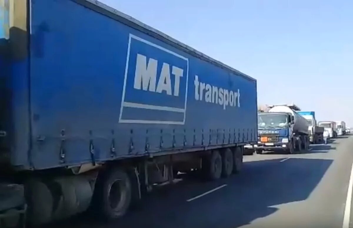    Погранкомитет Белоруссии: на границе с ЕС скопилось более 2,6 тыс. фур