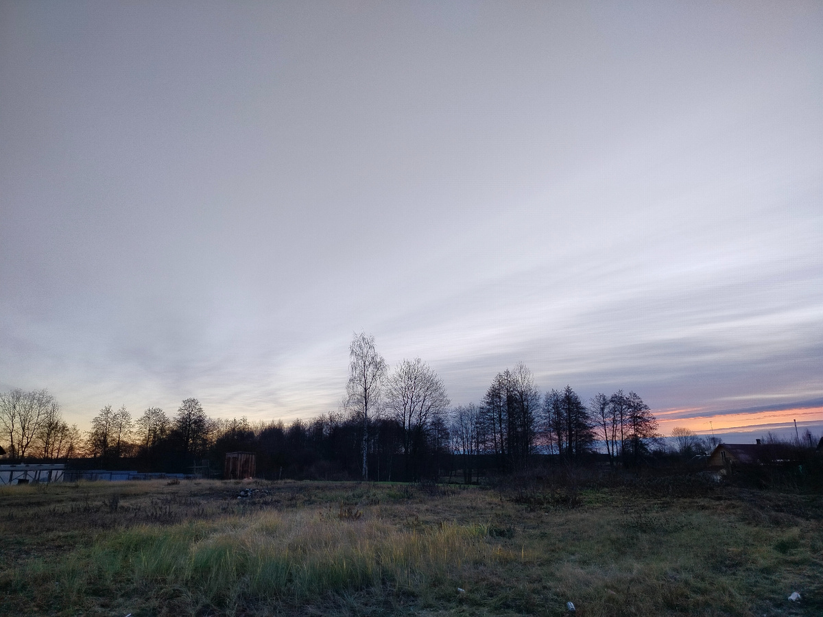 Вот такое небо было в девять утра